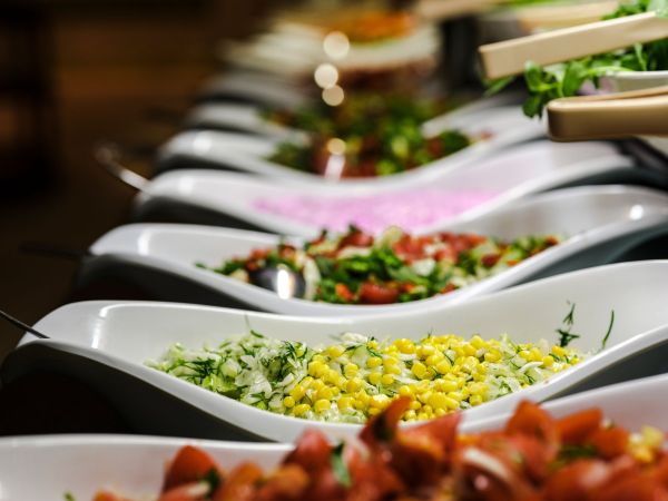 Augmentez l'attrait de votre bar à salade grâce à ces astuces d'agencement
